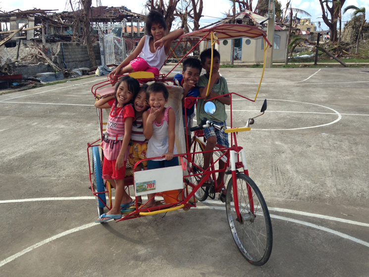 Children-in-Guiuan-2